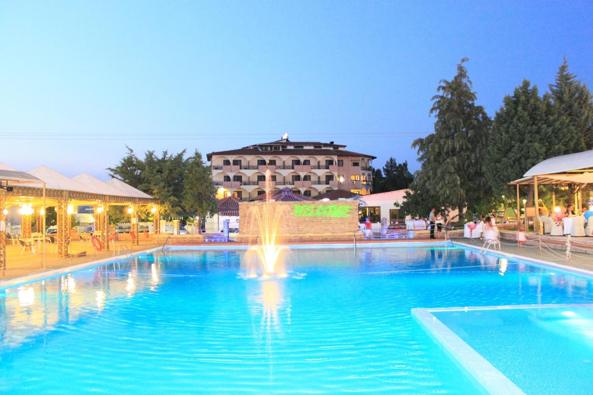 Chris & Eve Mansion Hotel Komotini Buitenkant foto