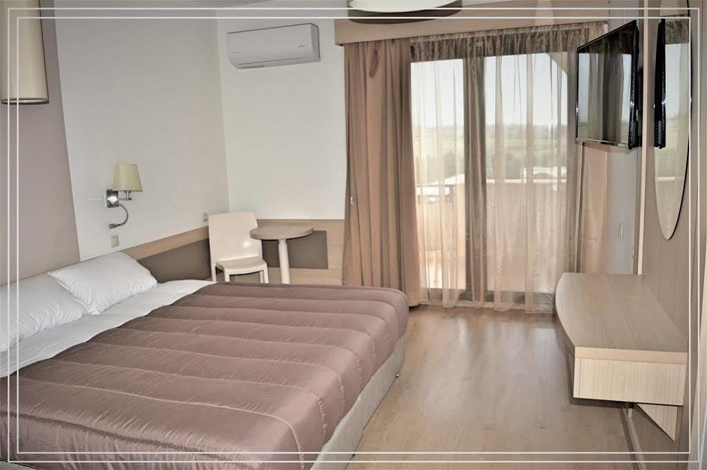 Chris & Eve Mansion Hotel Komotini Buitenkant foto