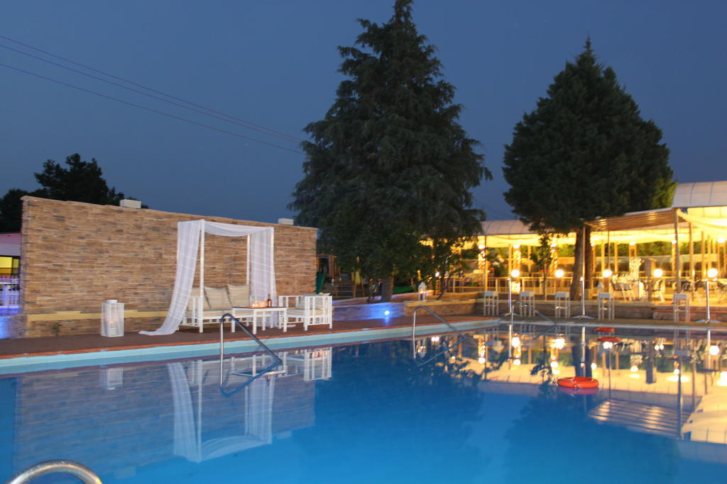 Chris & Eve Mansion Hotel Komotini Buitenkant foto