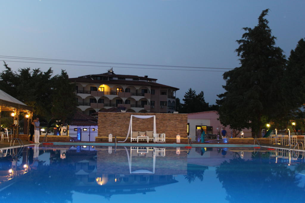 Chris & Eve Mansion Hotel Komotini Buitenkant foto