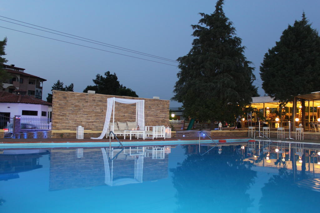 Chris & Eve Mansion Hotel Komotini Buitenkant foto